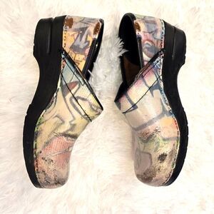 Sanita Leather Abstract Graffiti Clogs